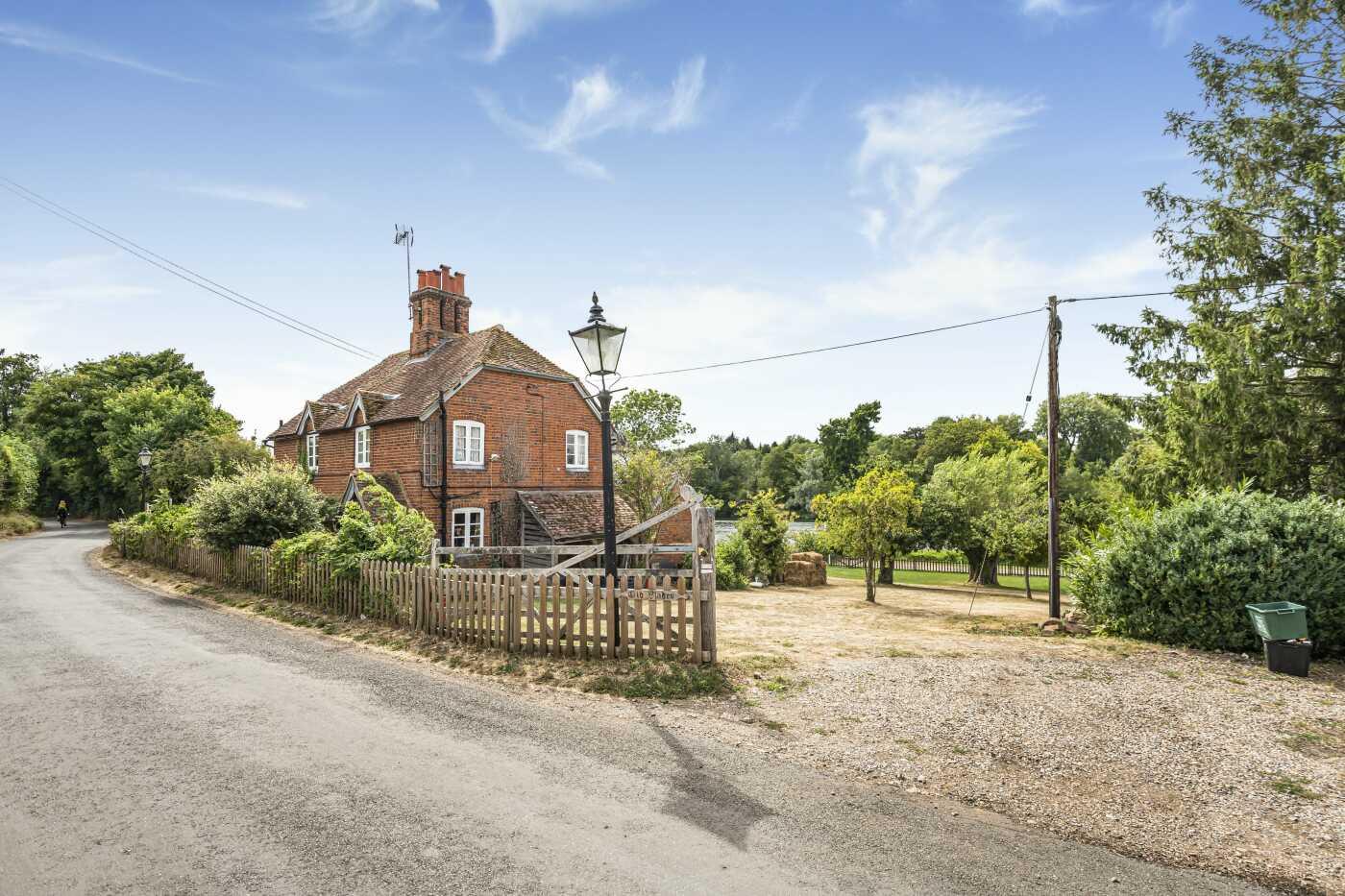 Remenham Lane, Remenham, Henley-On-Thames